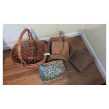 (2) Longaberger Baskets & (2) Pie Risers +