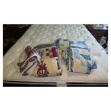 (2) Bedspread & Shams Sets