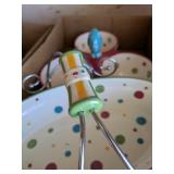 Serving Bowl w/ Carrier & Dip Bowl w/ Spreader