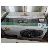 CountyLine Cast Iron Jet Pump - 1HP
