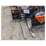 Wolverine Skid Steer Pallet Fork - Hydraulic Adj.