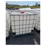 275 gal. Tote w/ Steel Crate