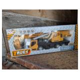 Truck 8 Channel Remote Wheel Driven Crane
