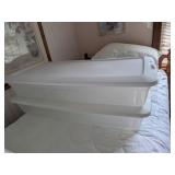 (2) Under The Bed Totes w/ Lids