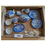 Vintage Childrens Tea Set w/ Asian Motif +