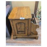 End Table w/ Magazine Rack Compartment