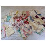 Vintage Ladies Handkerchiefs (Approx. 35)