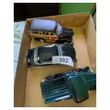 (2) Model Cars & Model Truck