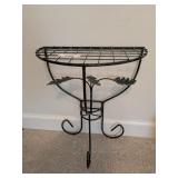 Wire Frame Wall Hugger Plant Stand