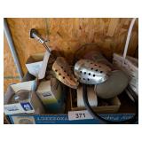 Metal Shoe Stretchers, Light Bulbs, +