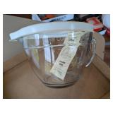 Pampered Chef Batter Bowl w/ Lid