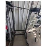 Pull-Up Bar & Weight Bench -*