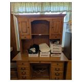 Desk w/ Hutch