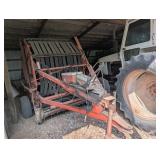 Hesston Round Baler - 5600 Rounder