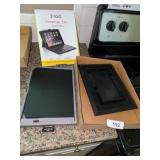 IPad Tablet Keyboard Case + Kodak Digital Frame
