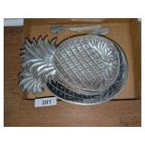 Pineapple Design Serving Bowl, Plates & Spreaders