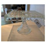 Square Pedestal Cake Stand -*
