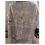 Quilted Comforter -*