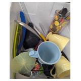 Kitchen Utensils Coffee Cups, in Tote w/ Lid