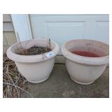 (2) Plastic Flower Pots