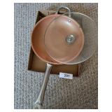 Non Stick Skillet w/ Lid