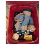 Tote w/ Lid + Yarn