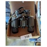 Bushnell 7 x 35 Binoculars w/ Case -*