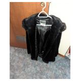 Ladies Faux Fur Coat Size XL