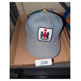 Caps w/ Agriculture International Harvester, +