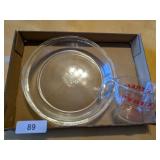 (2) Pyrex Pie Plates & Pyrex Measuring Cup