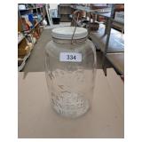 Mason Glass Jar w/ Lid Had Wire Handle