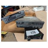(2) Auto Radios: (1) Pioneer