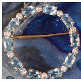 14K YELLOW GOLD LADIES BROOCH W/ TOPAZ & DIAMONDS