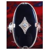 14K YELLOW GOLD LADIES RING W/ DIAMOND OVER ONYX