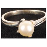 10K WHITE GOLD LADIES RING W/ 6.6MM WHITE PEARL