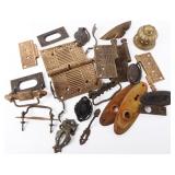 ANTIQUE VICTORIAN-STYLE BRASS HARDWARE