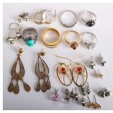 ASSORTED ORNATE GOLD/SILVER TONE JEWELRY LOT