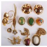 GOLD-TONED LADIES JEWELRY LOT OF 8