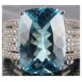 STERLING SILVER BLUE TOPAZ LADIES RING