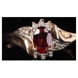 10K YELLOW GOLD LADIES RING W/ GARNET & DIAMONDS