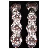 18K WHITE GOLD LADIES STUD EARRINGS W/ DIAMONDS