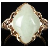 ORNATE 14K YELLOW GOLD LADIES RING W/ JADE STONE
