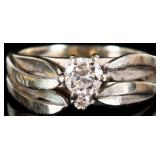 14K WHITE GOLD LADIES DOUBLE-BANDED RING W/ DIAS