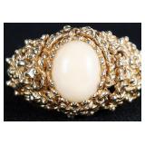 14K YELLOW GOLD FILIGREE WHITE CORAL LADIES RING