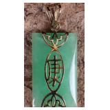 14K YELLOW GOLD GREEN JADE CHINESE PENDANT