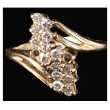 14K YELLOW GOLD LADIES RING W/ 14 DIAMOND CLUSTER