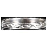 PLATINIUM BEAUTIFULLY CARVED DESIGN LADIES RING
