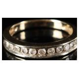 VINTAGE 10K YELLOW GOLD LADIES RING W/ 11 DIAMONDS
