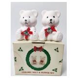 Salt & Pepper Shaker Set
