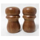Salt & Pepper Shaker Set